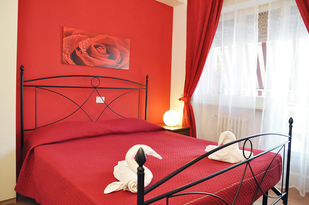 Ideal B&B Rzym Zewnętrze zdjęcie